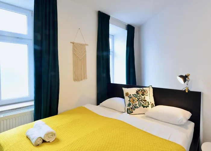 Modern Flat With Parking Space Apartmán *